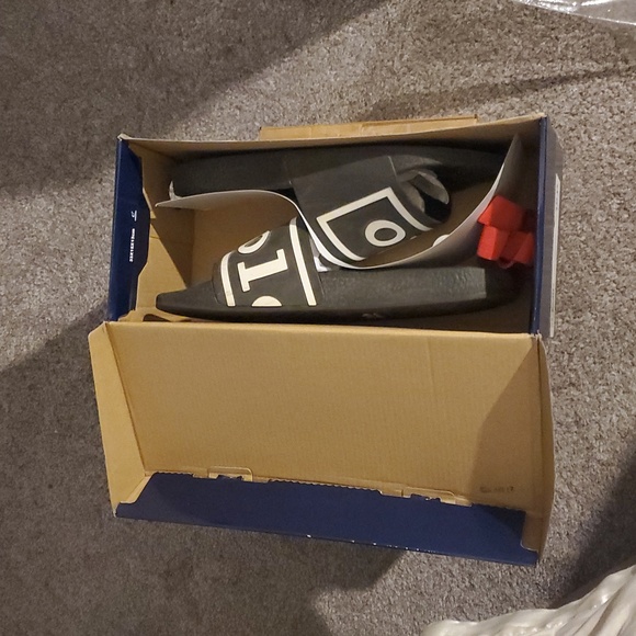 Slides 🥳 - Picture 3 of 4